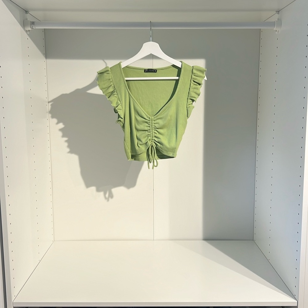 Green crop top